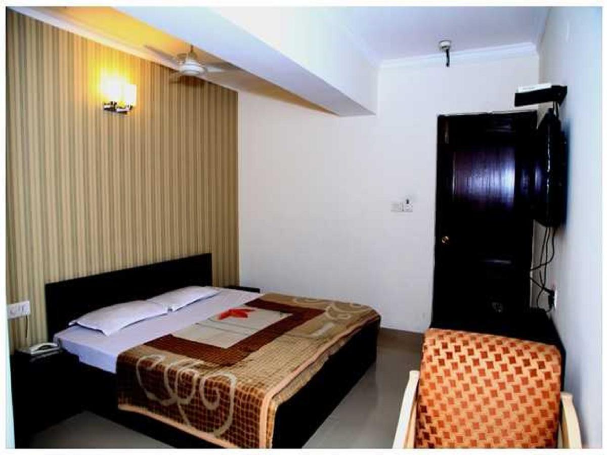 Hotel Haryana Chandigarh Luaran gambar