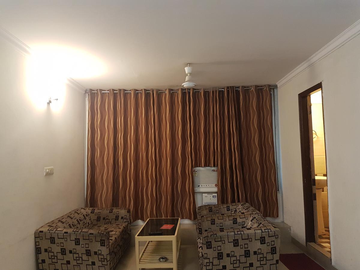 Hotel Haryana Chandigarh Luaran gambar
