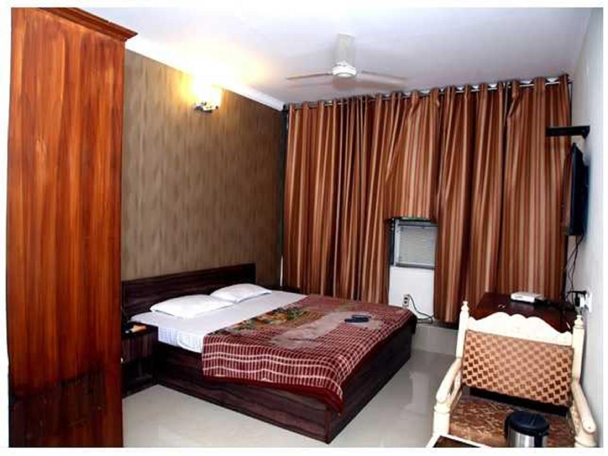 Hotel Haryana Chandigarh Luaran gambar